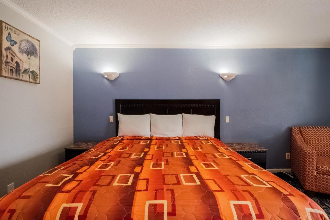 Oyo Hotel Houston I-69 & I-610 Exterior foto